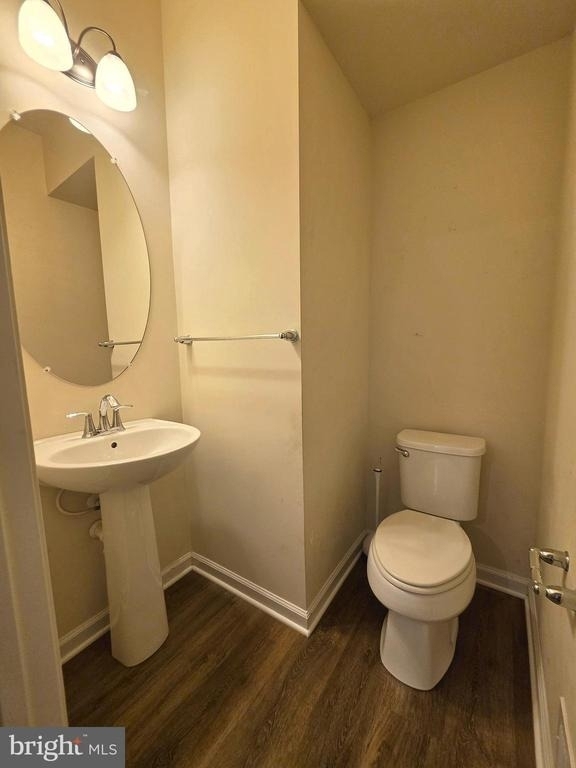 7518 Goldfinch Court - Photo 10