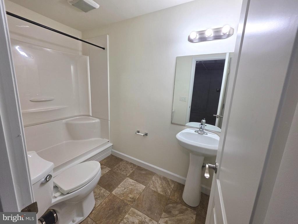 143 Medal Way - Photo 28
