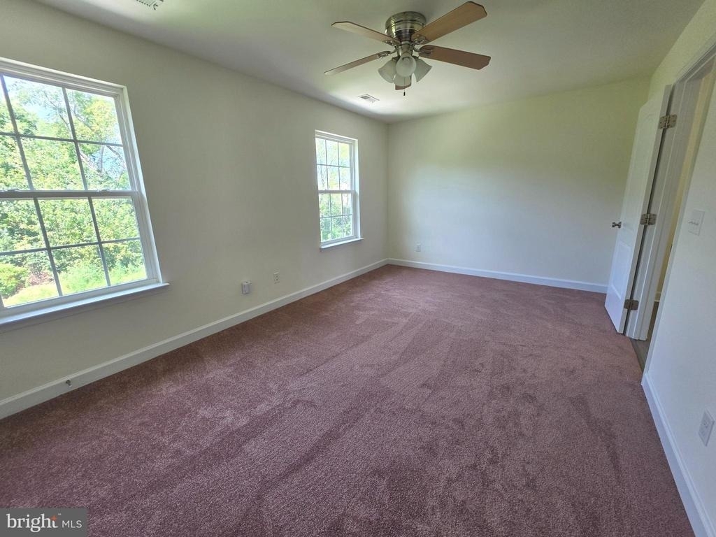 143 Medal Way - Photo 15