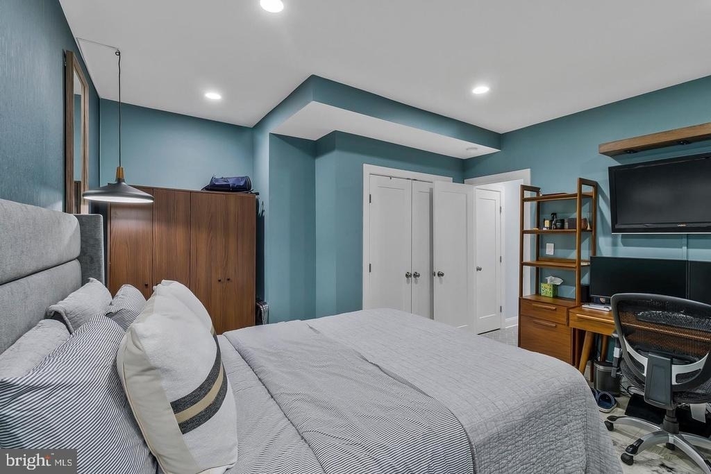 1823 N Capitol Street Ne - Photo 25