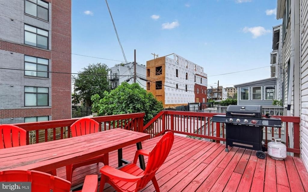2630 10th Street Ne - Photo 13