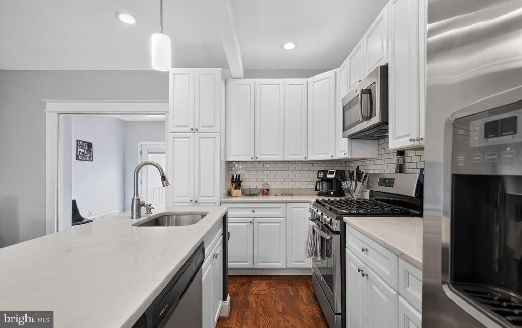 2630 10th Street Ne - Photo 9
