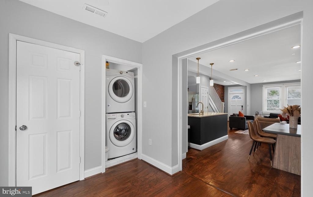2630 10th Street Ne - Photo 18