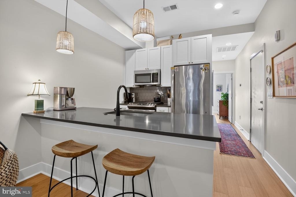 11 15th Street Ne - Photo 6