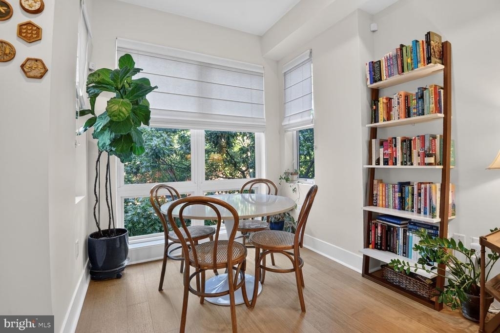 11 15th Street Ne - Photo 1