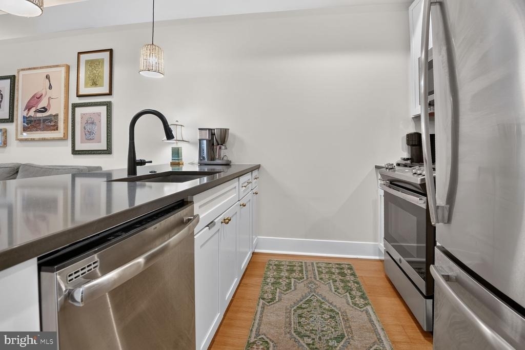 11 15th Street Ne - Photo 7