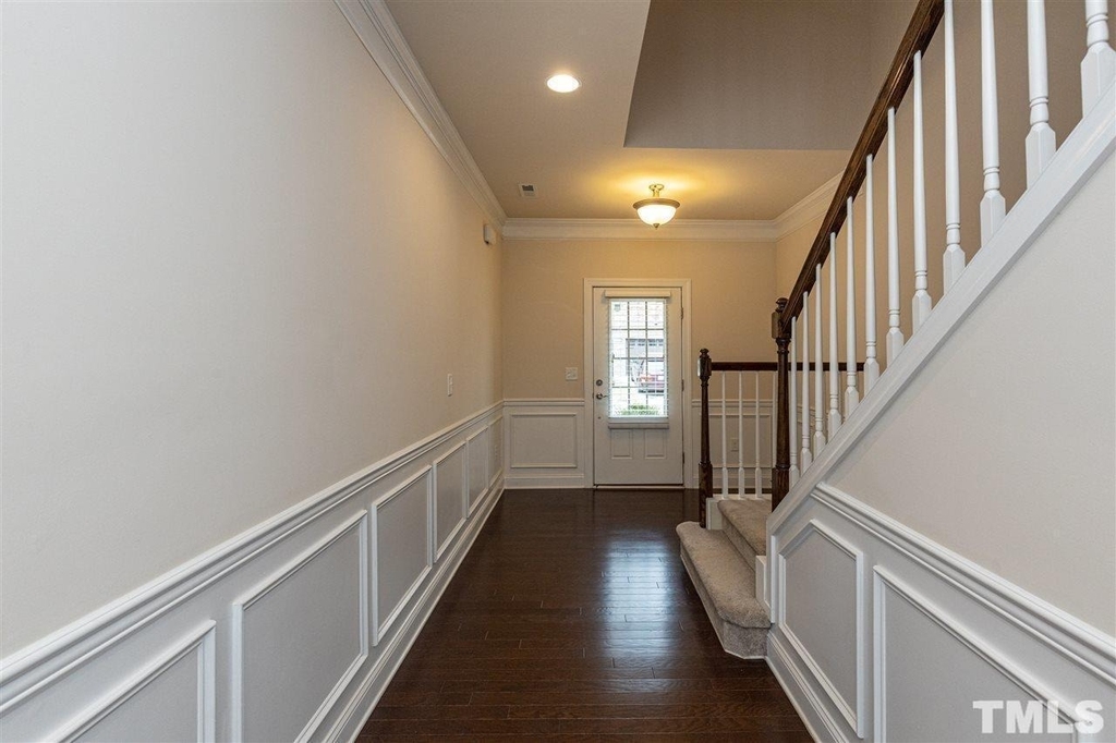 409 Daylin Drive - Photo 3