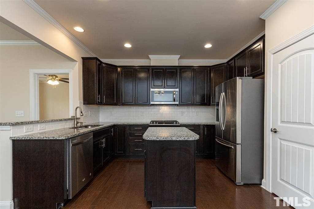 409 Daylin Drive - Photo 7