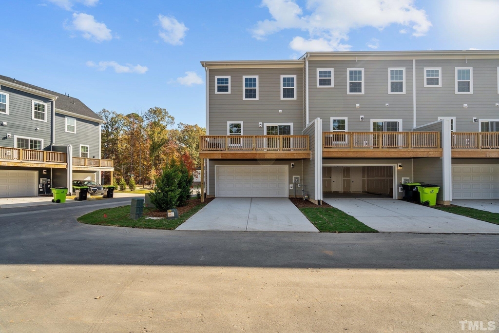 1509 Newpoint Drive - Photo 10