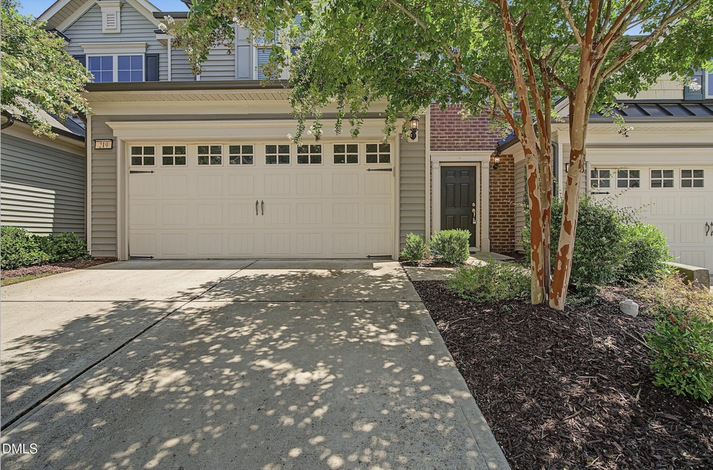 219 Lynchwick Lane - Photo 2