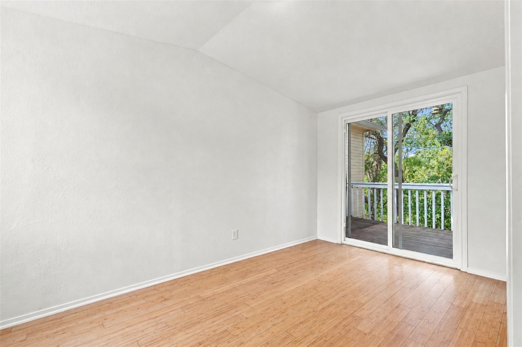 10010 Wildflower Ln - Photo 13