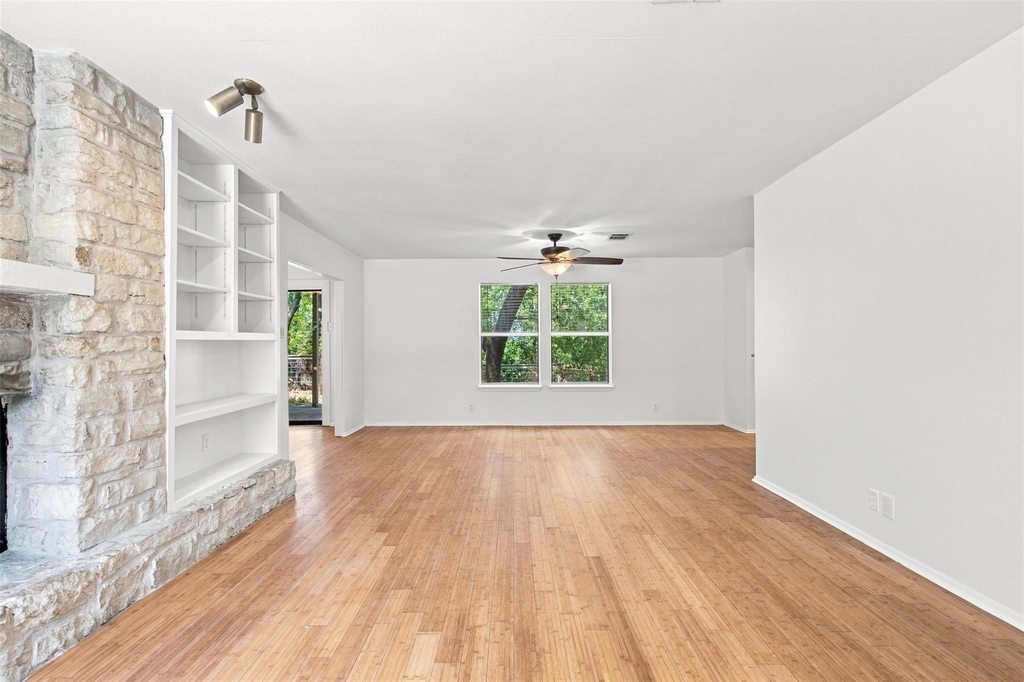 10010 Wildflower Ln - Photo 3