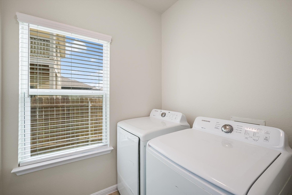 16309 Fetching Ave - Photo 8