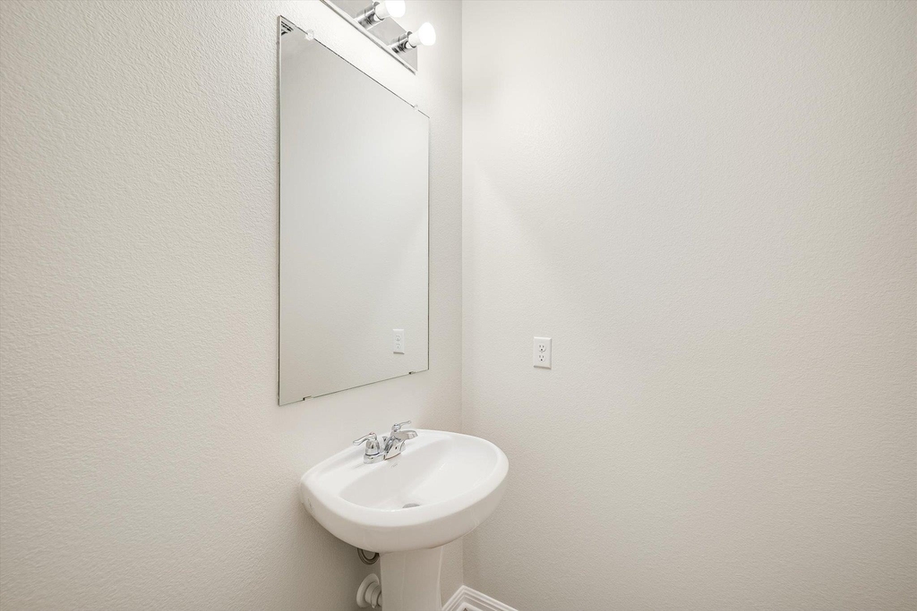 16309 Fetching Ave - Photo 9
