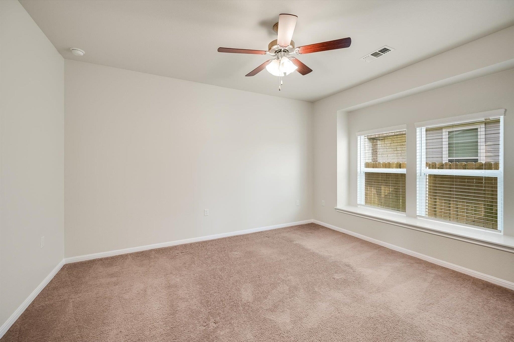16309 Fetching Ave - Photo 12