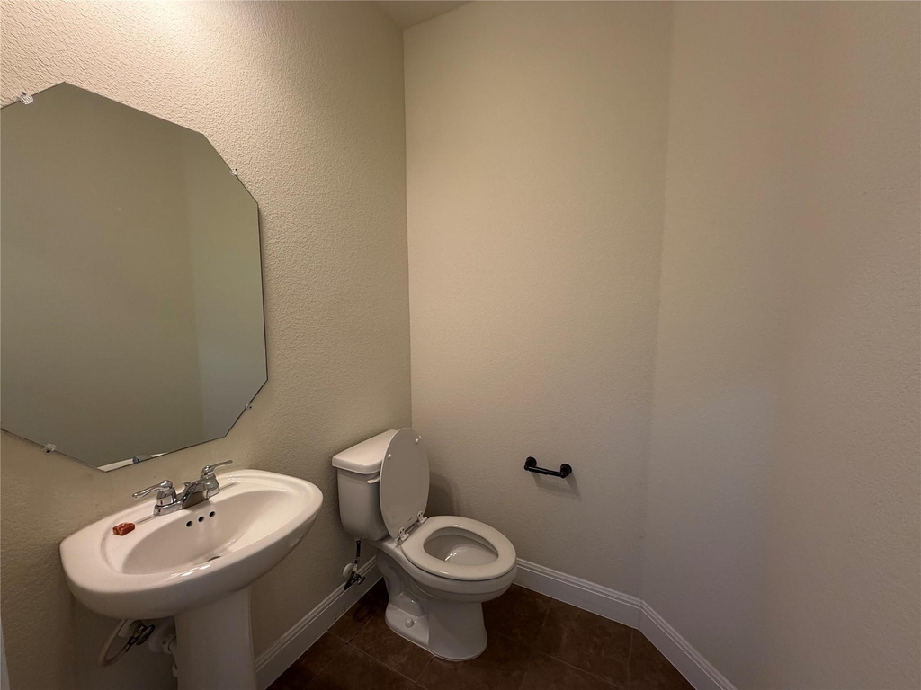 3240 E Whitestone Blvd - Photo 22