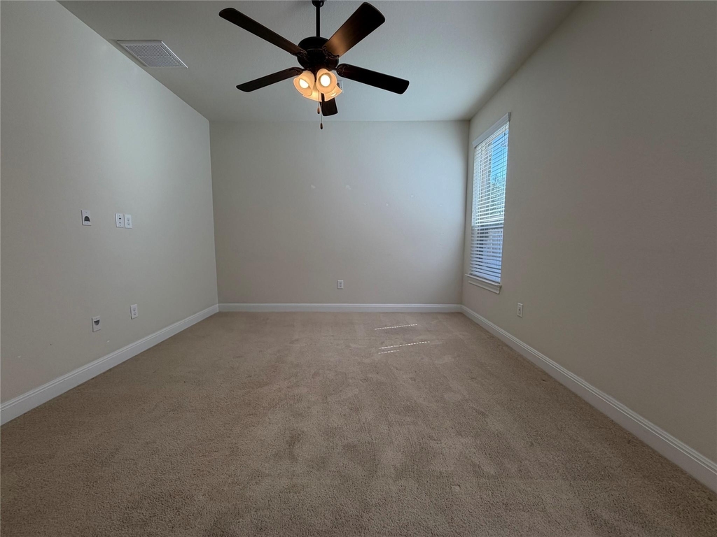 3240 E Whitestone Blvd - Photo 20
