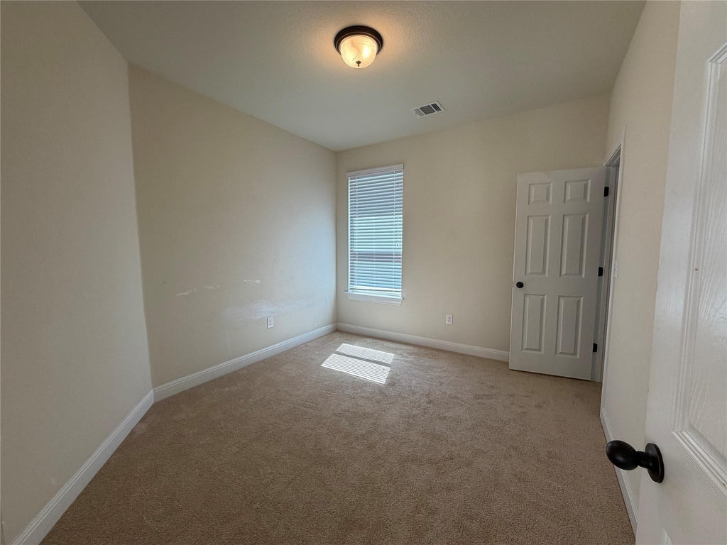 3240 E Whitestone Blvd - Photo 6