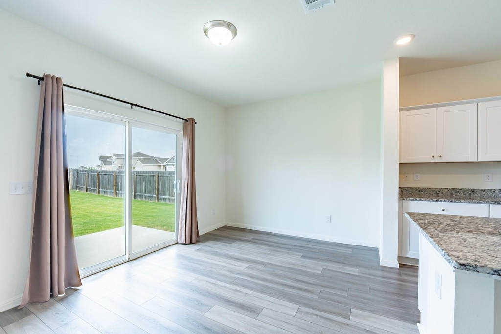 12720 Samuel Adams Dr - Photo 5