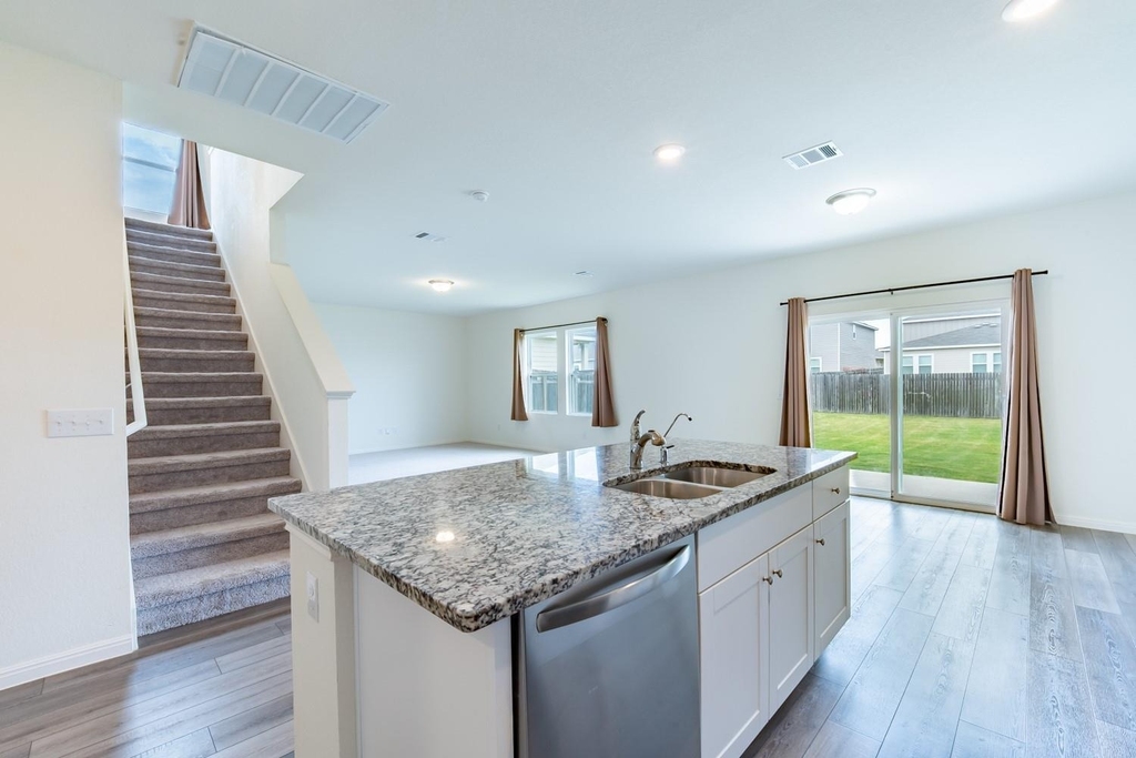 12720 Samuel Adams Dr - Photo 9