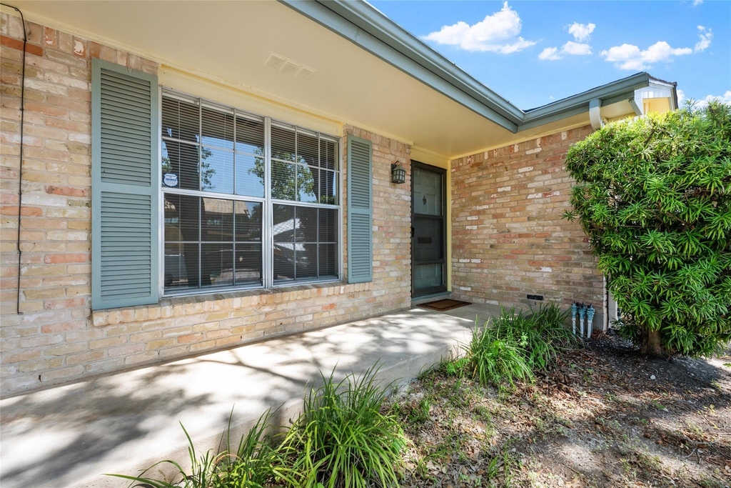 6706 Willamette Dr - Photo 2