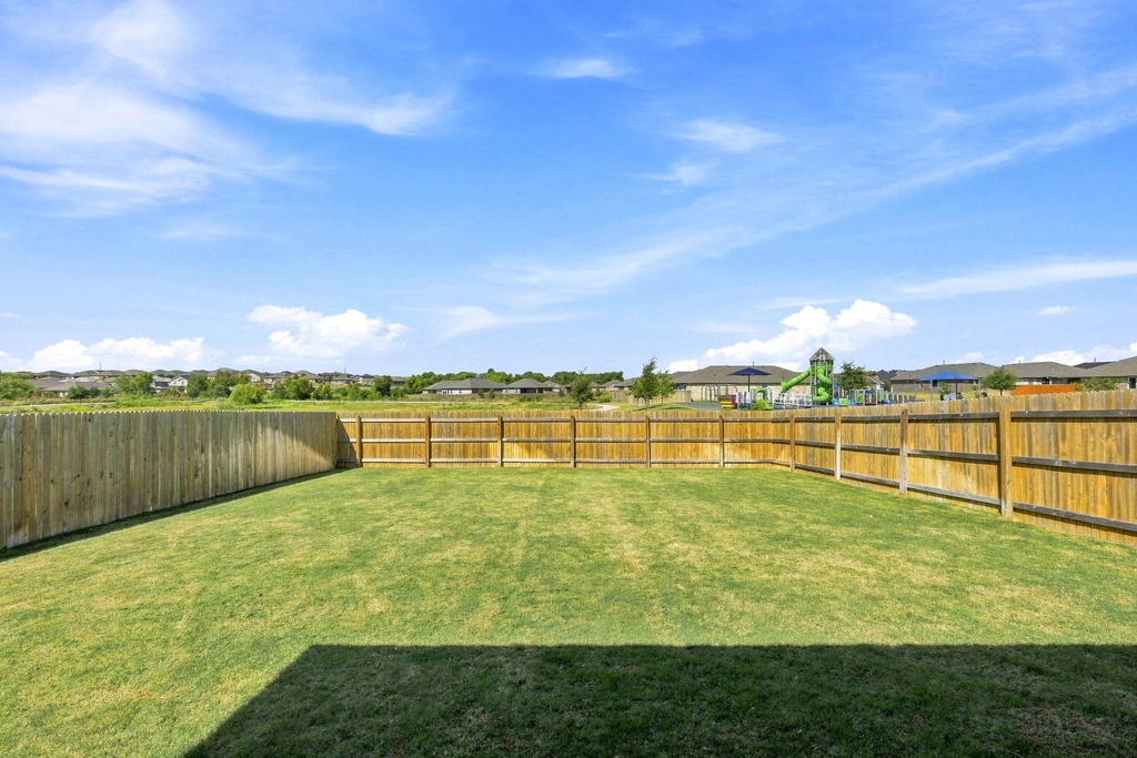 433 Brody Ln - Photo 11