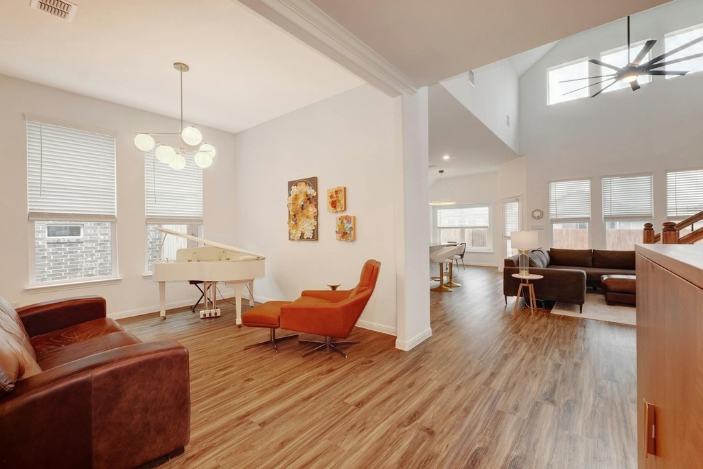 404 Mante Ct - Photo 5