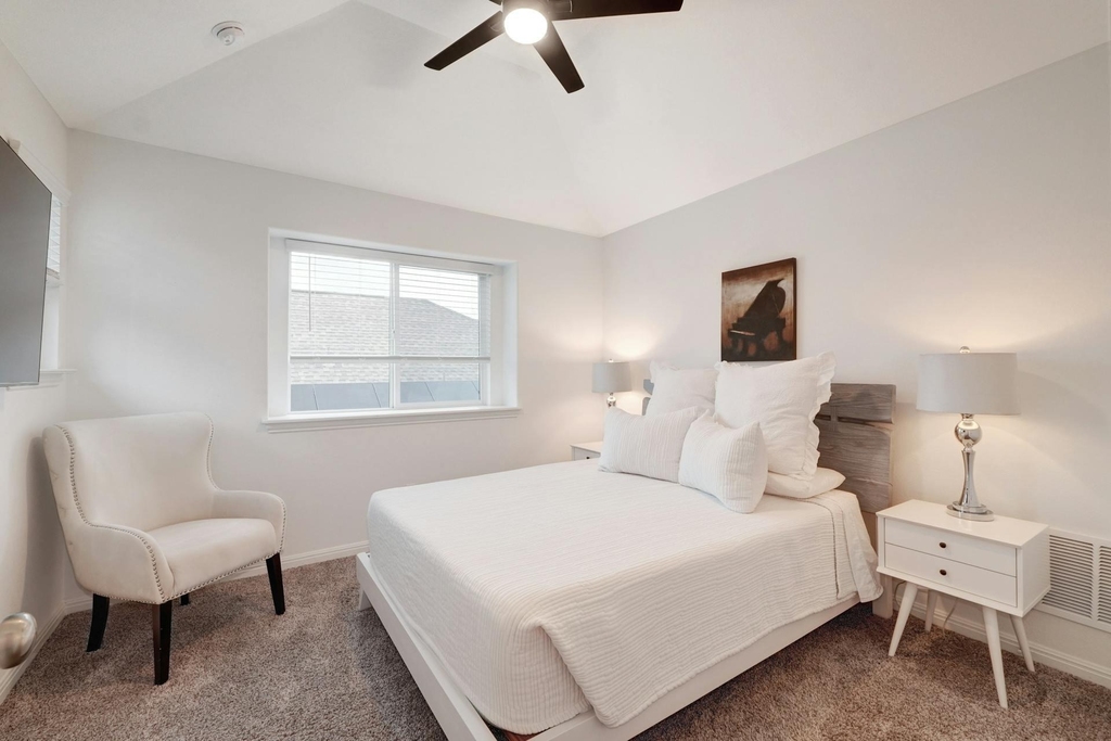 404 Mante Ct - Photo 22