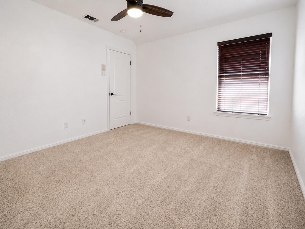 3844 Laurel Ridge Dr - Photo 10