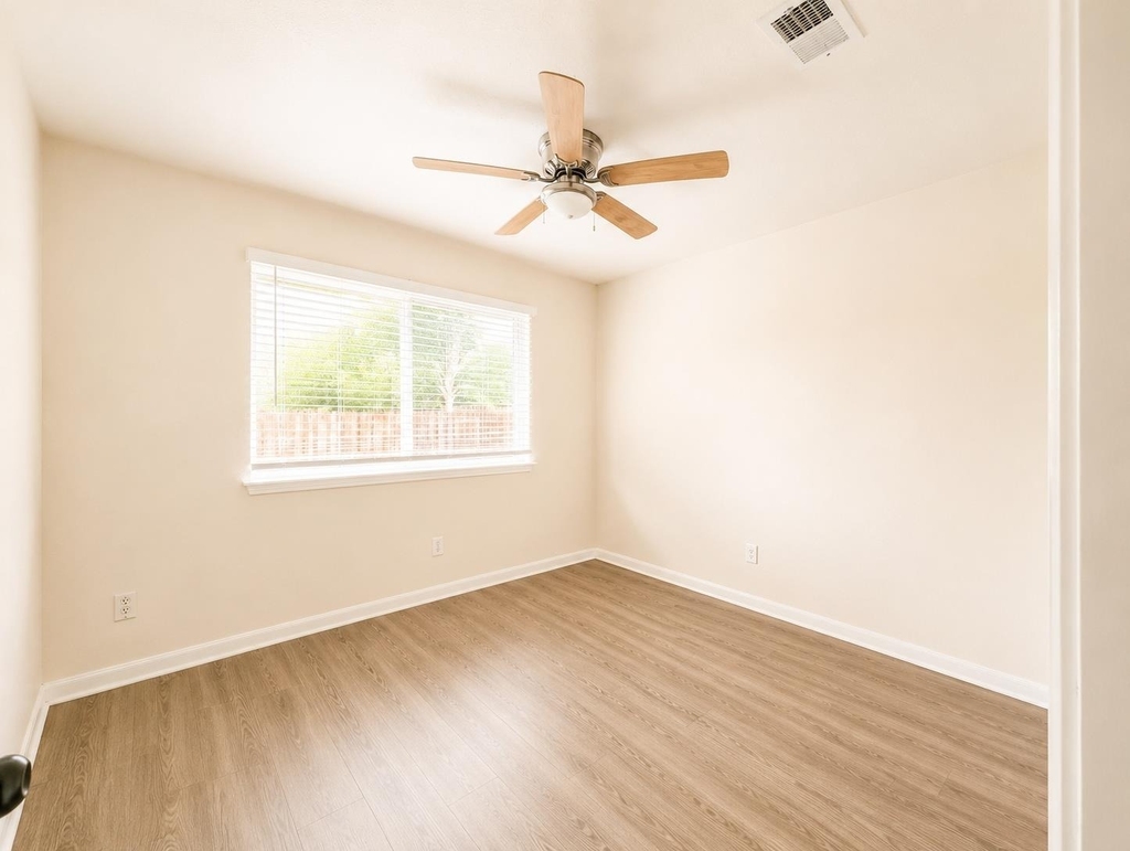 501 Amaryllis Ave - Photo 11