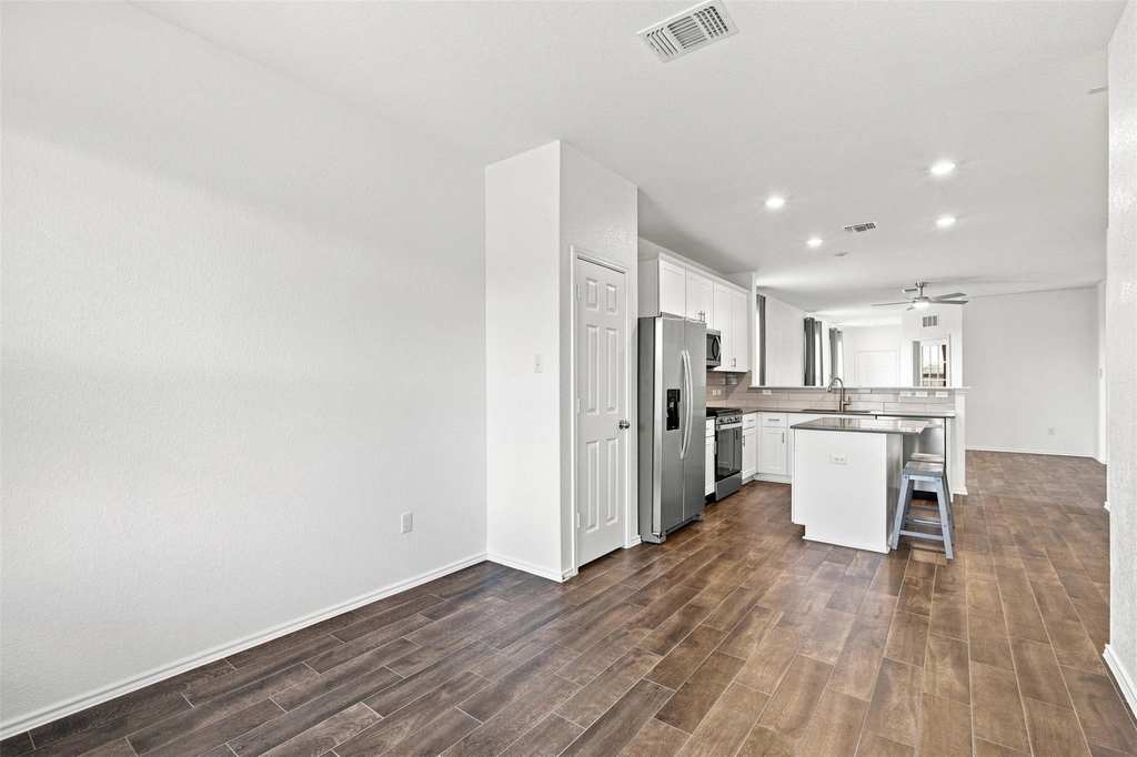 100 Bennington Dr - Photo 13