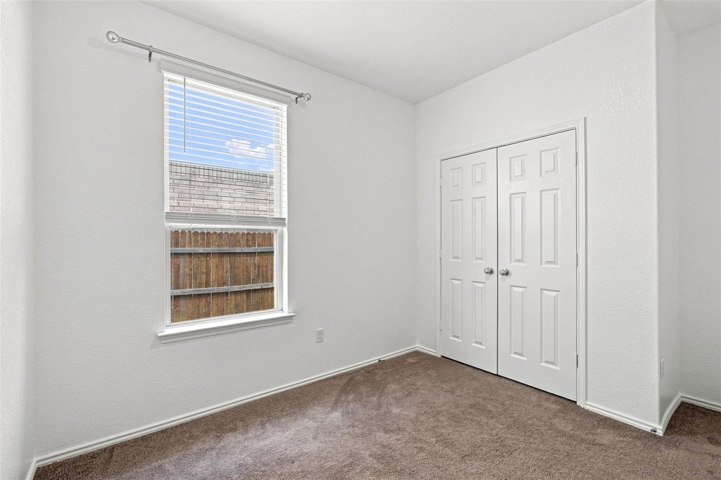 100 Bennington Dr - Photo 15