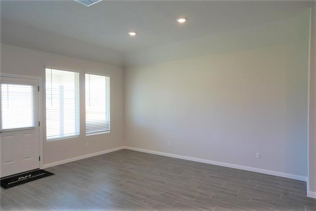303 Bear Oak St - Photo 8