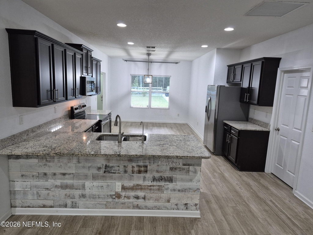 6806 Old Middleburg Road S - Photo 8