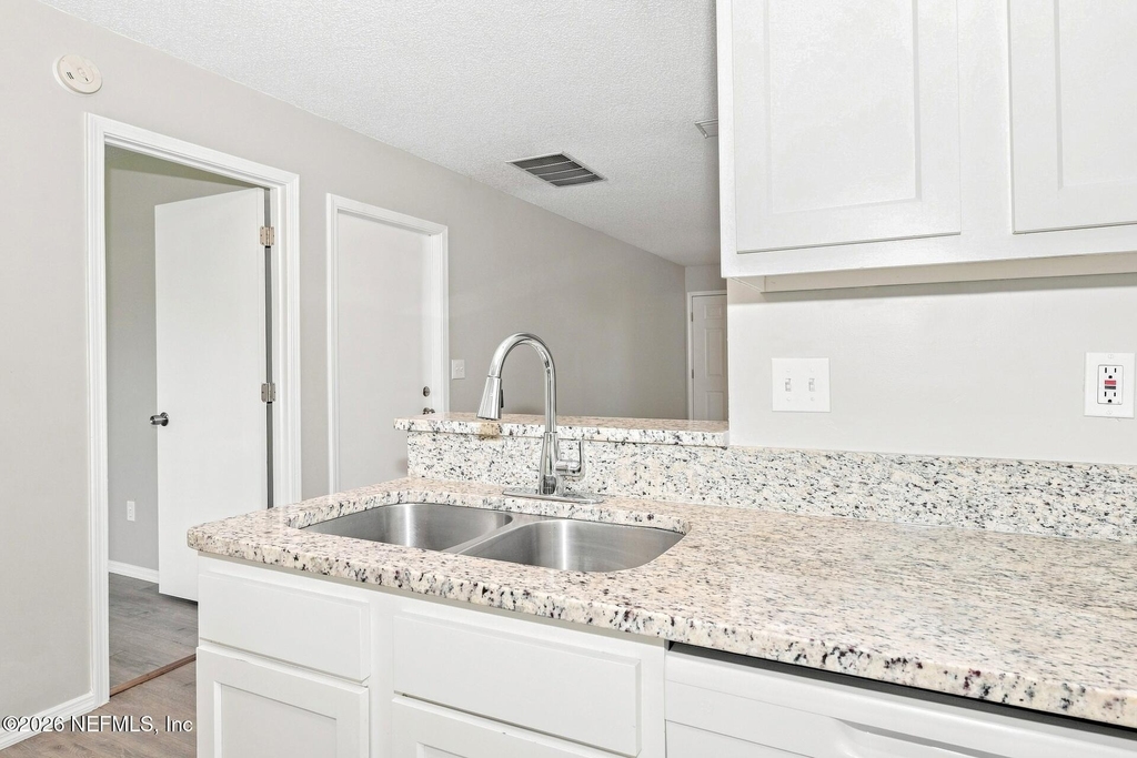 11491 Revenue Court - Photo 5