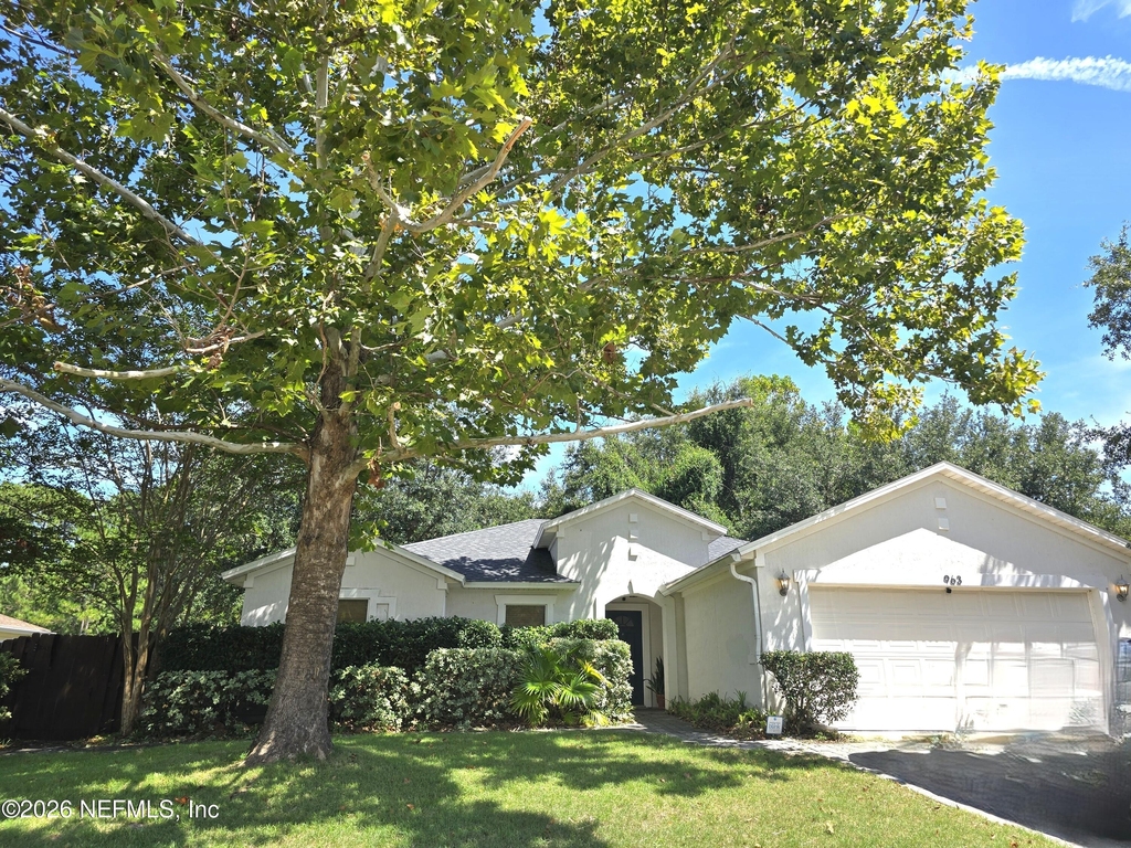 963 Collinswood Drive - Photo 0