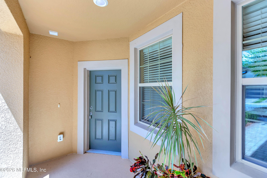 443 Orchard Pass Avenue - Photo 2
