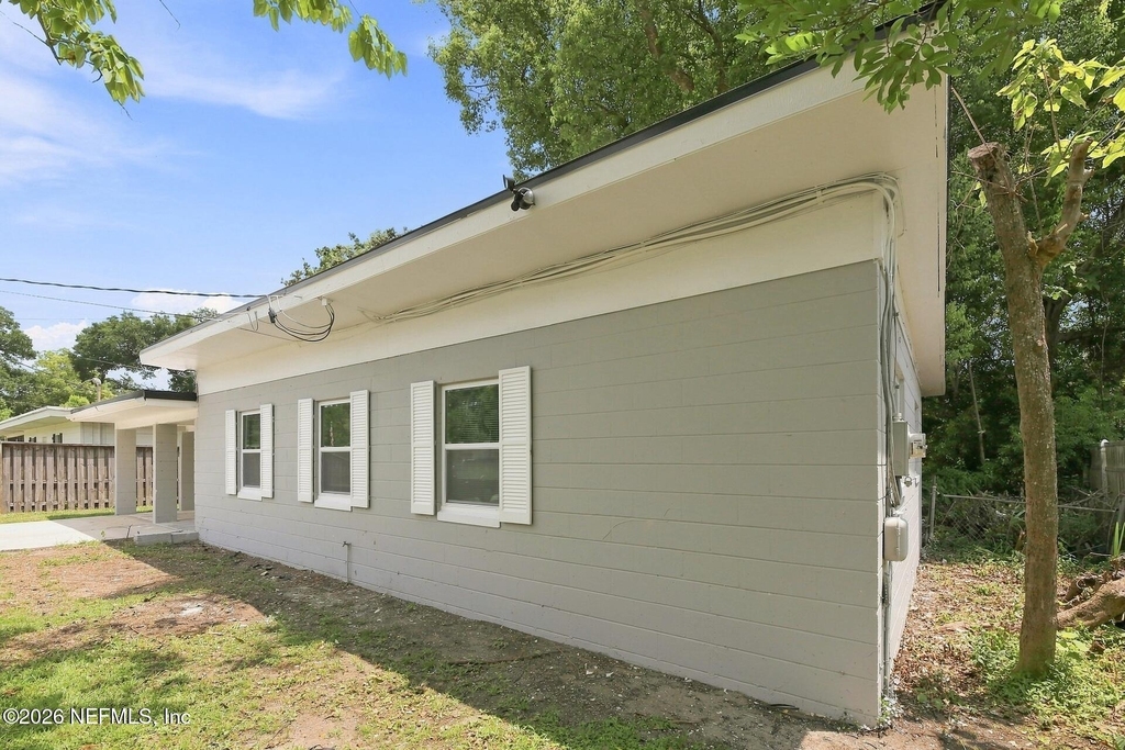 6856 Camelot Road - Photo 1