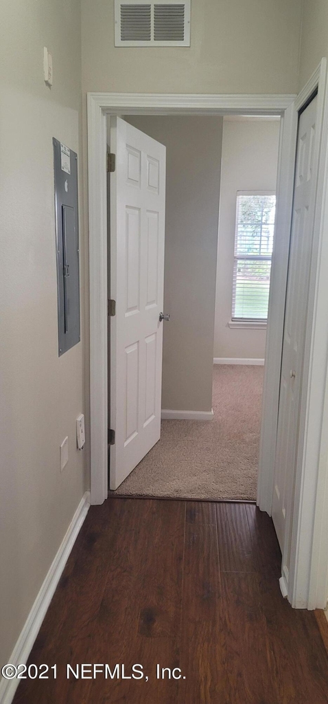 8215 Green Parrot Road - Photo 9