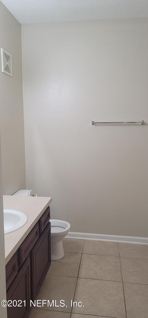 8215 Green Parrot Road - Photo 16