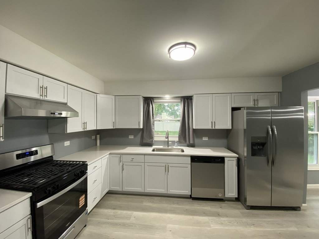 819 59th Street - Photo 8