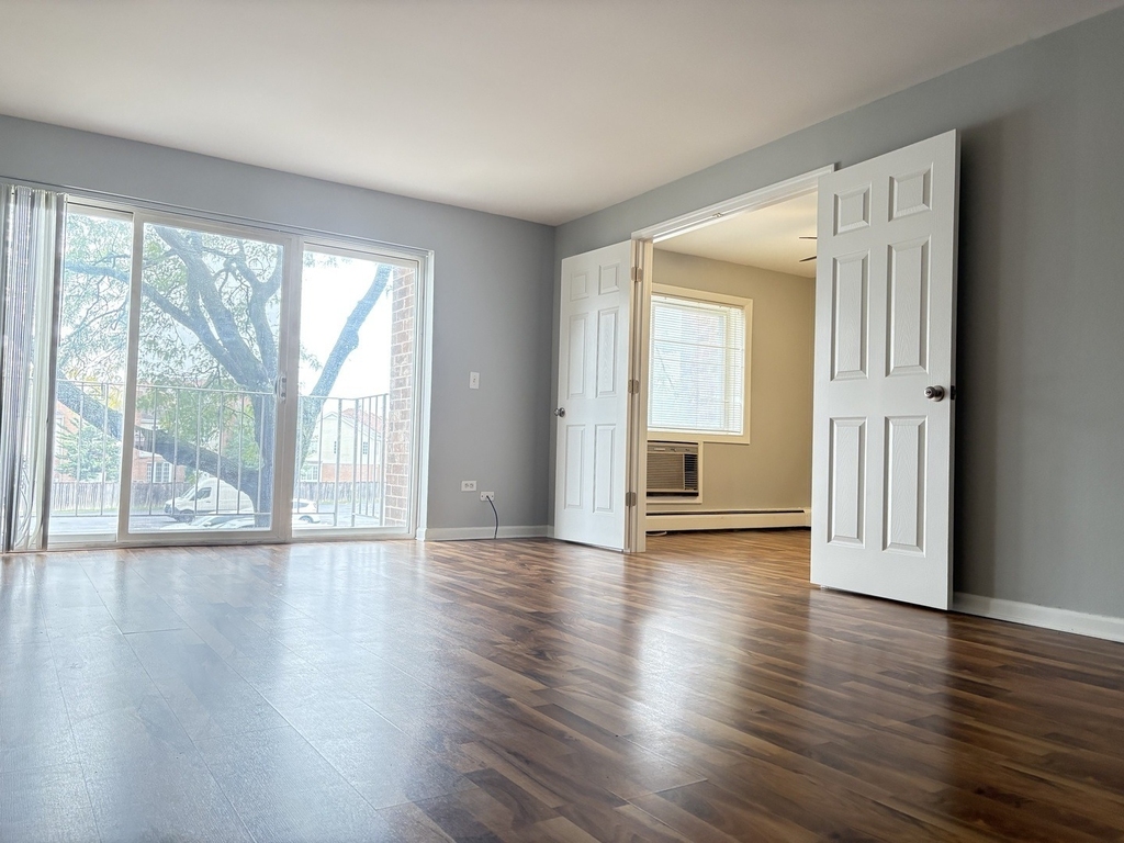 10373 Dearlove Road - Photo 6