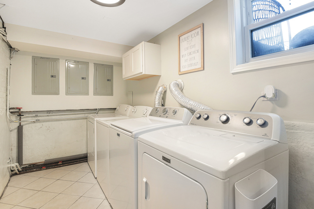 3112 N Davlin Court - Photo 15
