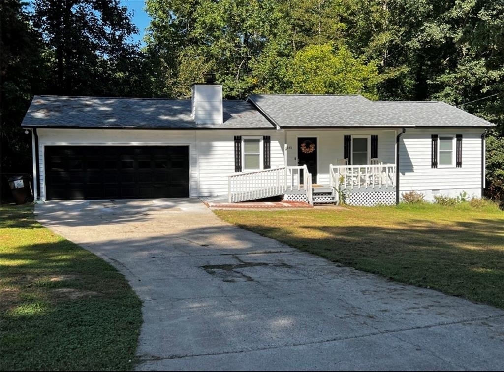 145 Sequoyah Drive - Photo 0
