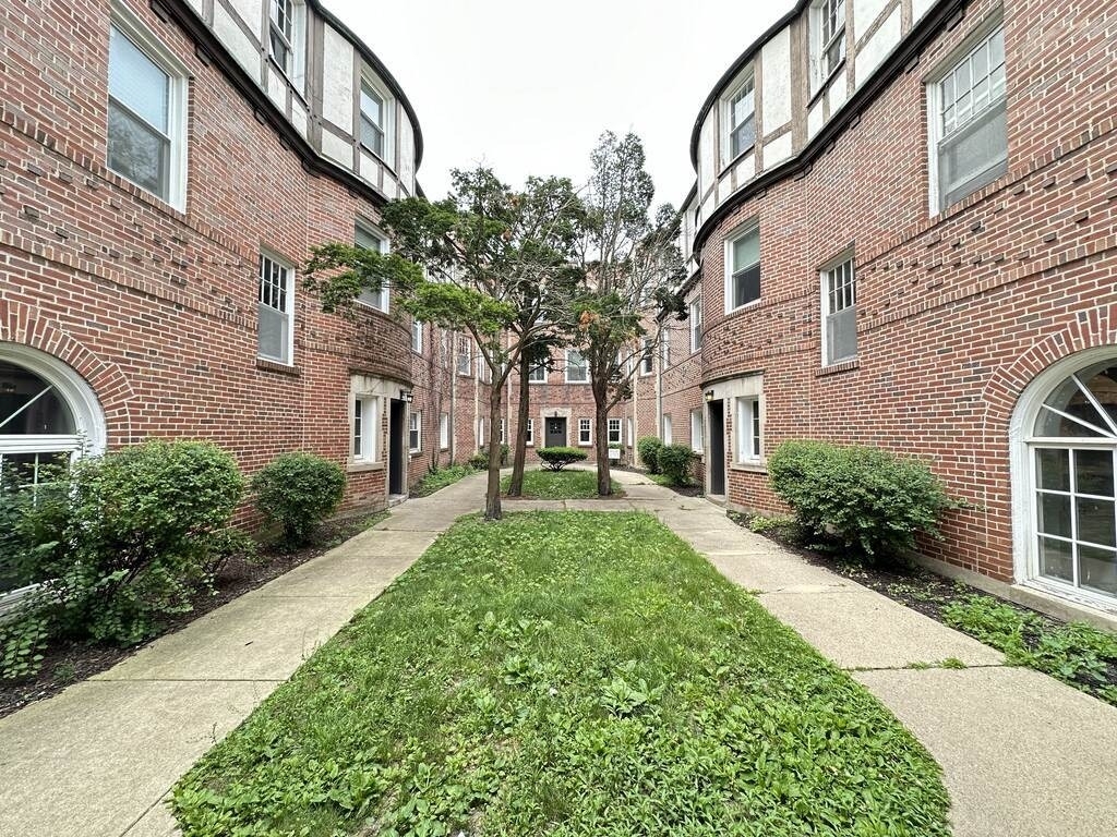 918 Green Bay Road - Photo 0