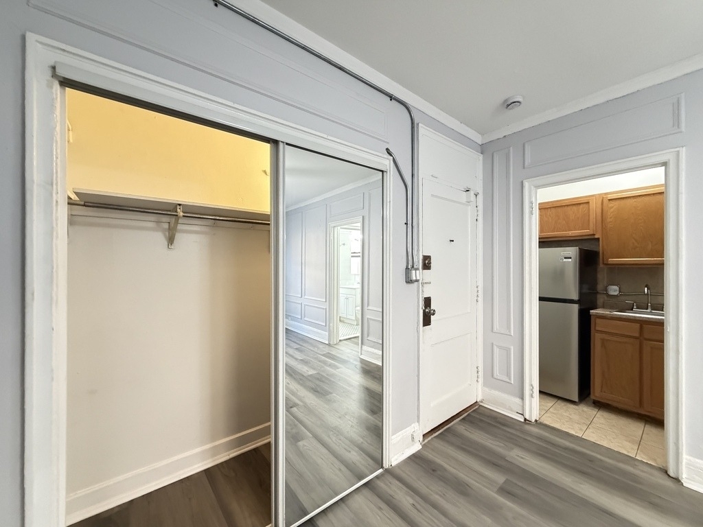 434 W Wellington Avenue - Photo 14