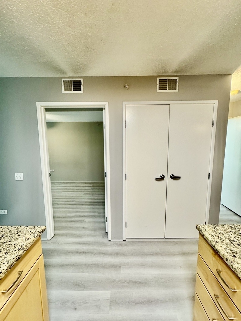 9655 Woods Drive - Photo 8