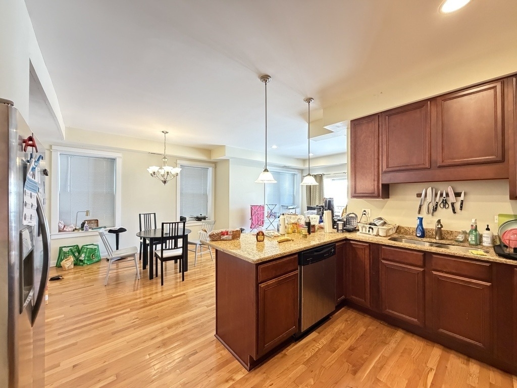 1524 W Birchwood Avenue - Photo 5