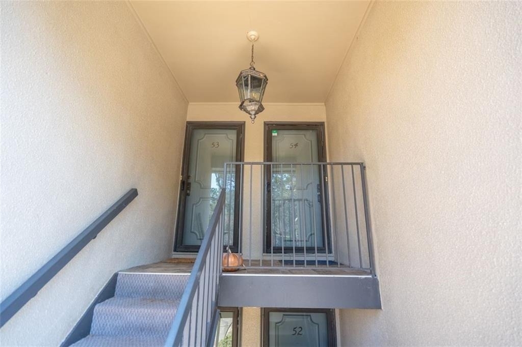 54 Monet Court Nw - Photo 2