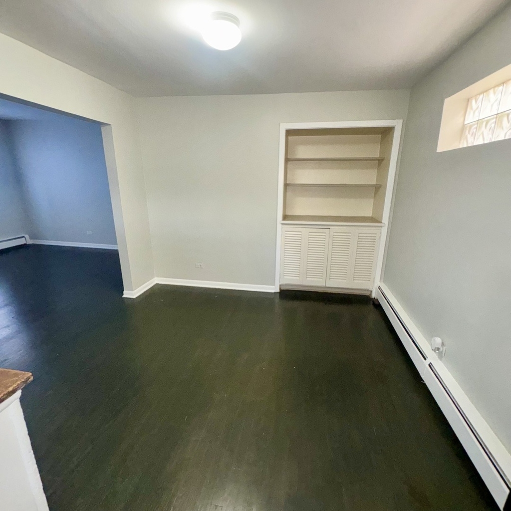 6235 N Mozart Street - Photo 2